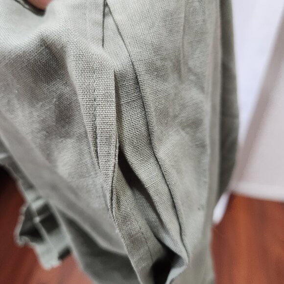 NWT Boulevard Size Medium moss green shorts - Picture 3 of 3